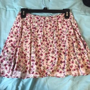 Wet seal skirt